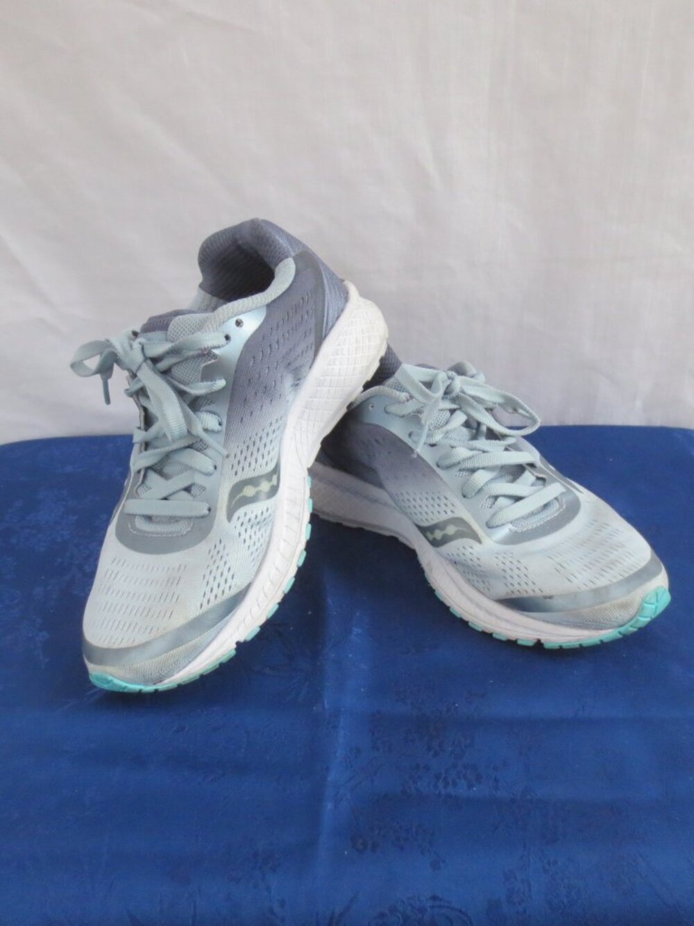 Saucony Shoes Ombre Gray Teal Everun Guide ISO 2 Runner Athletic Women's Size 6